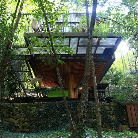 Bed & Breakfast La De Luca Vinezac